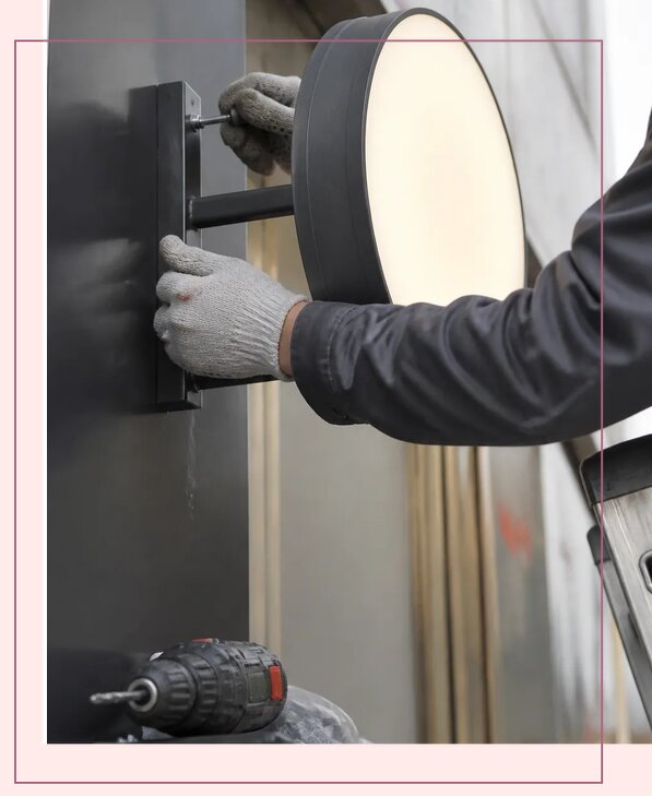 Изготовление круглого светового короба на заказ в Керчи